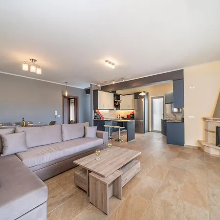 Nicolis Seaside Apartment *