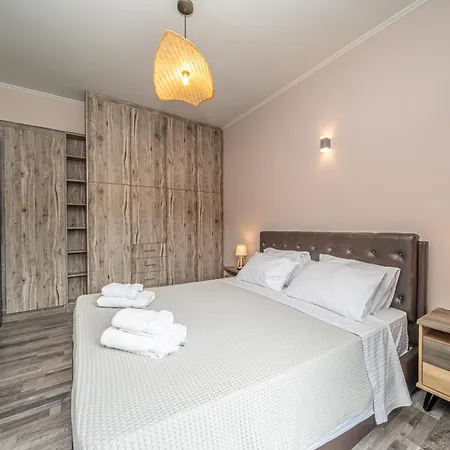 Nicolis Seaside Karavómilosz