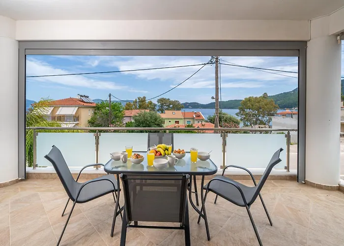 Nicolis Seaside アパート