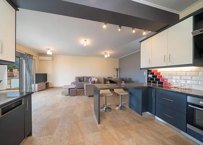 Nicolis Seaside アパート