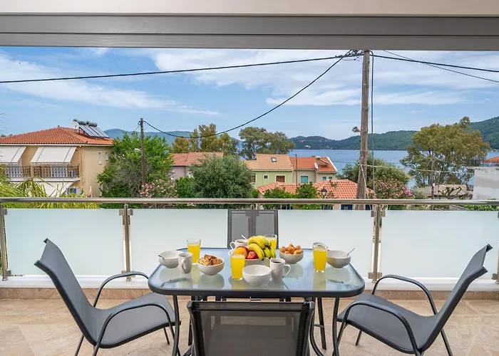 Nicolis Seaside カラヴォミロス