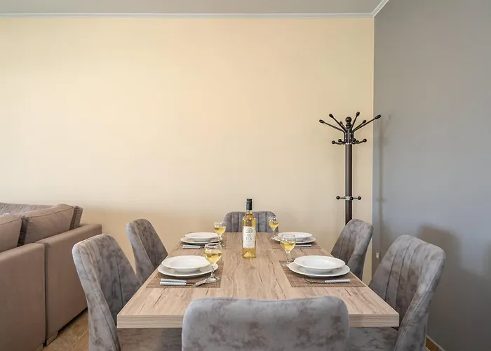 Nicolis Seaside * カラヴォミロス