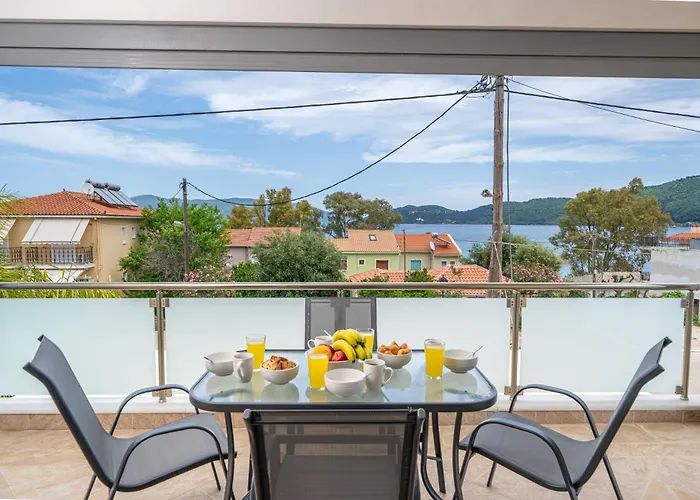 Nicolis Seaside アパート